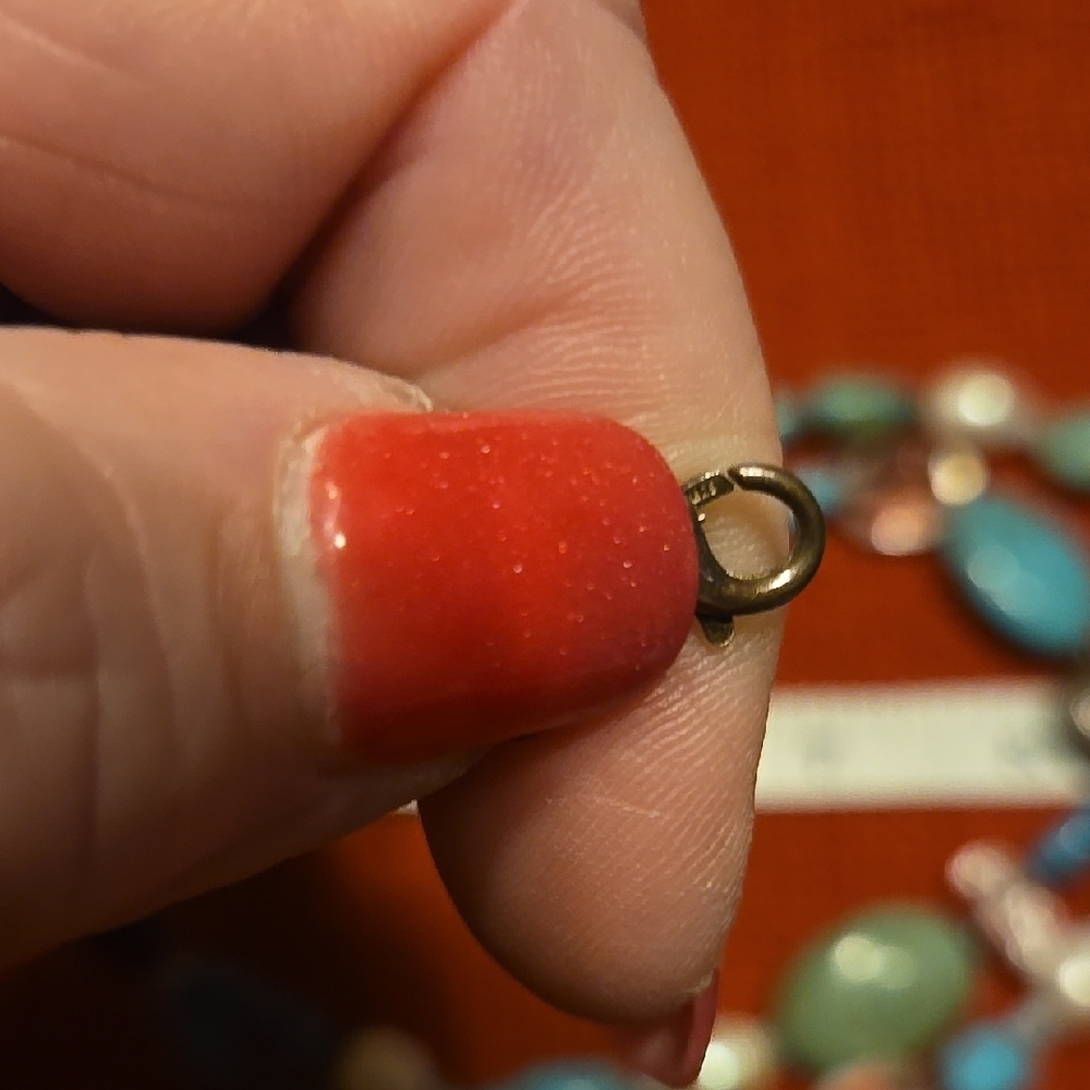 Turquoise and Pearl Beaded Necklace - Picture 5 of 7